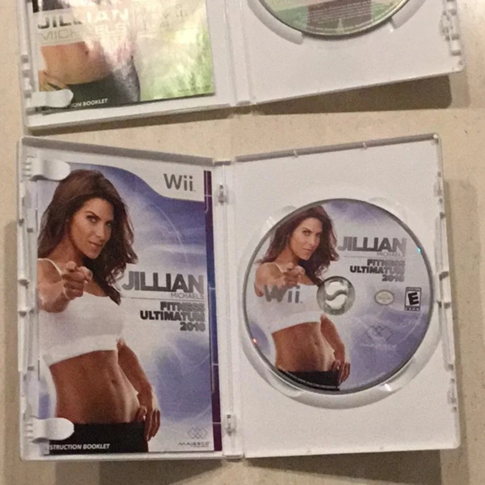 Jillian Michaels Fitness Ultimatum Nintendo Wii Game & The Biggest Loser Wii
